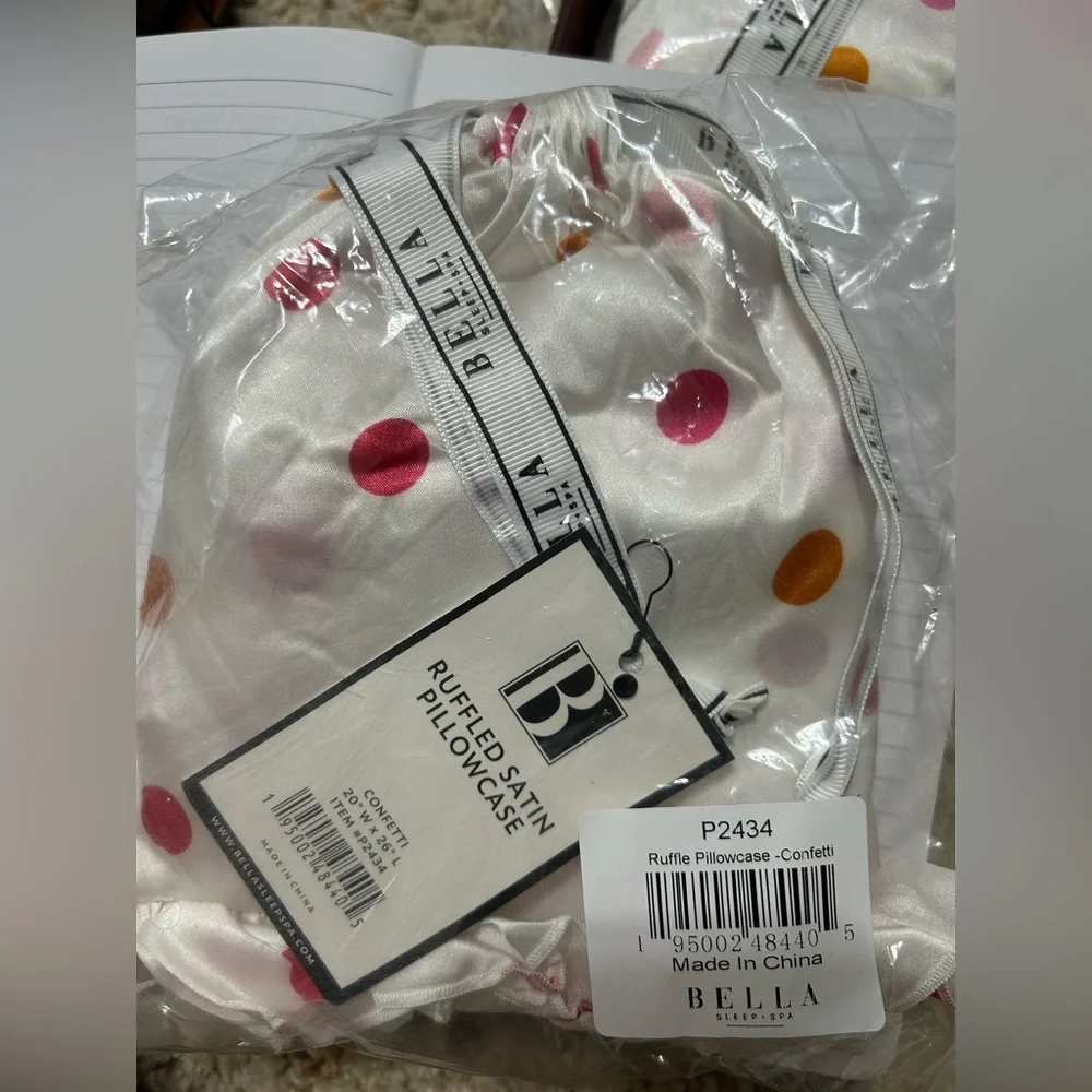 Bella Sleep + Spa - Ruffled Satin Pillowcase - Confetti